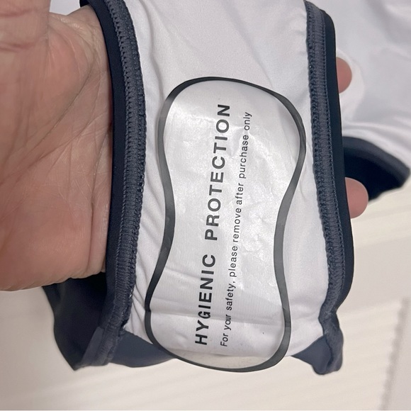 Halcurt Women's 3/4 Zip Front One Piece Swimwear Size 2X - Picture 6 of 12